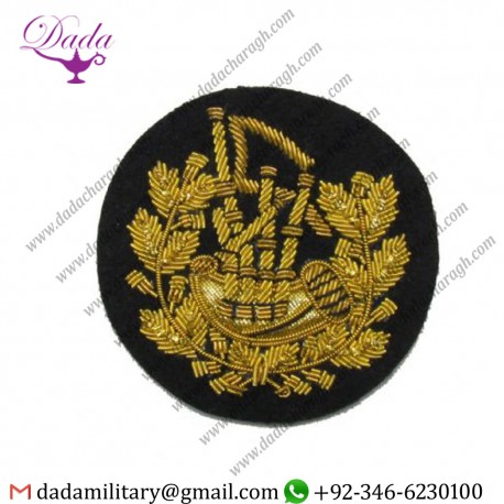 Hand Embroidered Badge Pipe Major Gold On Black Small 6 Cms Wide