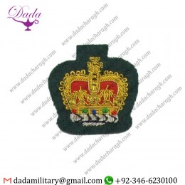 Hand Embroidered Badge Queen S Crown Gold On Green Size 472x336