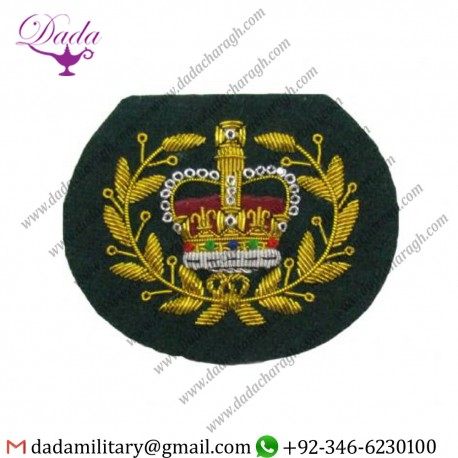 Hand Embroidered Badge Wo2 Crown In-wreath On Green