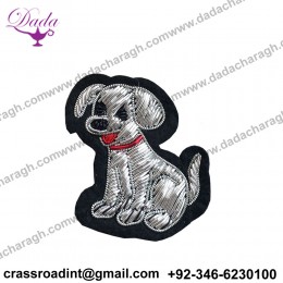 China Manufacturer Hand Embroidery Dog Lapel Pin For Kids Gifts