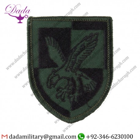 16 Air Assault Brigade - Eagle On Quartered Shield Black On Dark Green Formation Arm Badge
