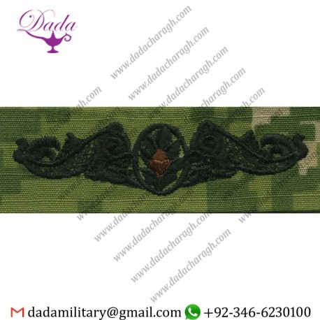 U.S. NAVY Embroidered Badge SUBMARINE MEDICAL Sew On Type III WOODLAND DIGITAL