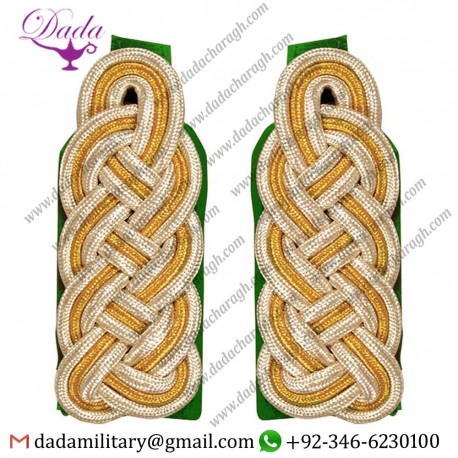 GENERAL GEFLECHT GRÜN BEAIDED SHOULDER BOARDS