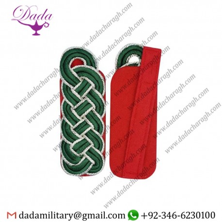 Shoulder braid, master braid, soutache green, cord silver, felt red